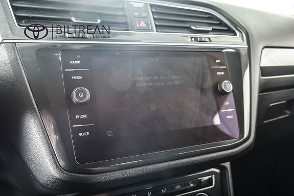 Volkswagen Tiguan Allspace 13 of 19