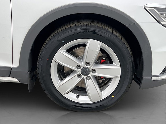 Volkswagen Passat Alltrack 30 of 30