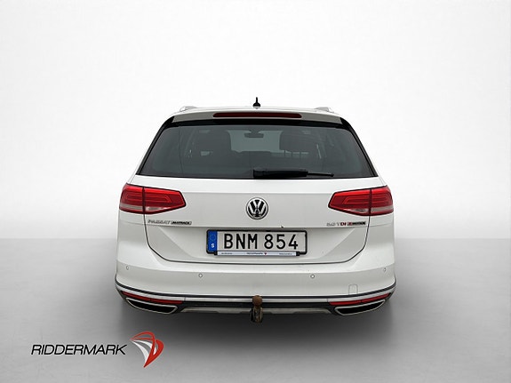 Volkswagen Passat Alltrack 7 of 30