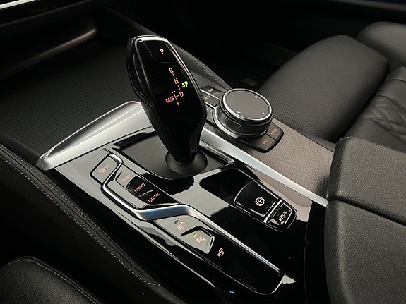 BMW 530e 25 of 30
