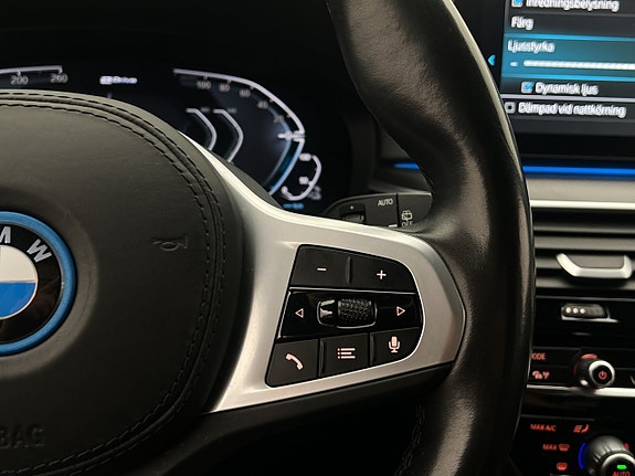 BMW 530e 17 of 30