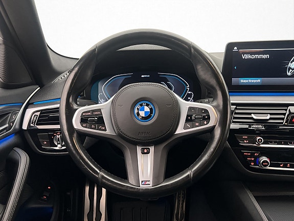BMW 530e 14 of 30