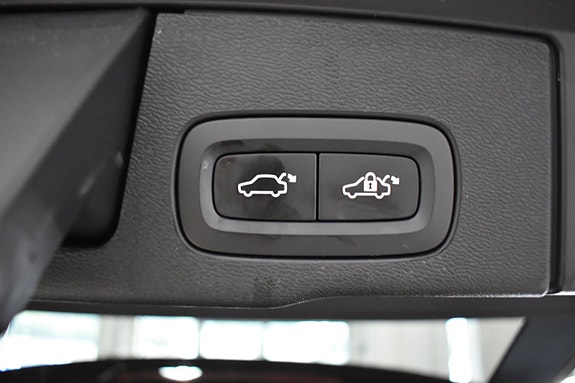 Volvo XC60 6 of 24