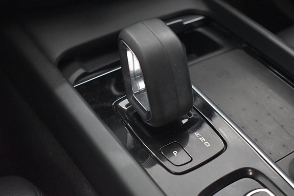 Volvo XC60 12 of 24