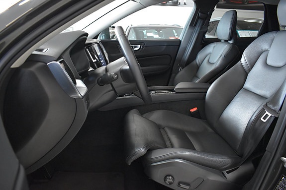 Volvo XC60 9 of 24