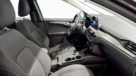 Ford Kuga 3 of 12