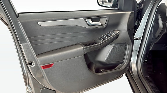 Ford Kuga 11 of 12