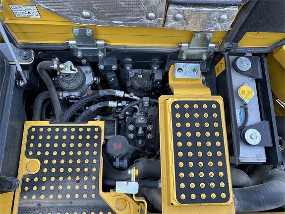 Komatsu PC138US-11EO 8 of 12