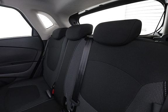 Renault Captur 15 of 30