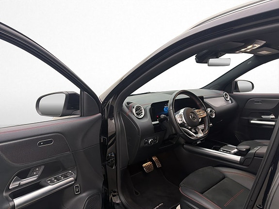 Mercedes-Benz EQA300 10 of 30