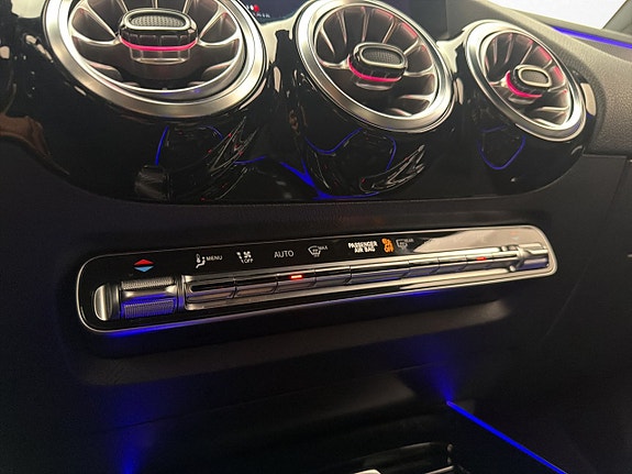 Mercedes-Benz EQA300 22 of 30