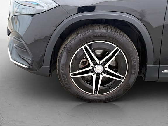 Mercedes-Benz EQA300 28 of 30