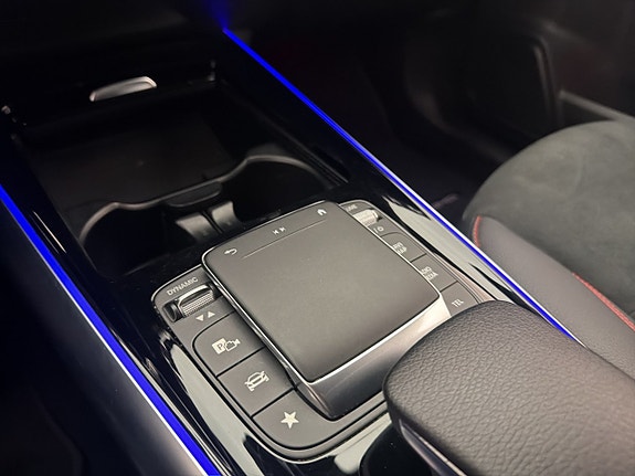 Mercedes-Benz EQA300 23 of 30