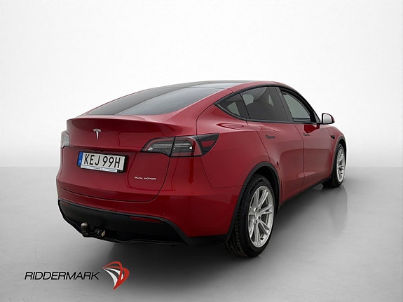 Tesla Model Y 9 of 30
