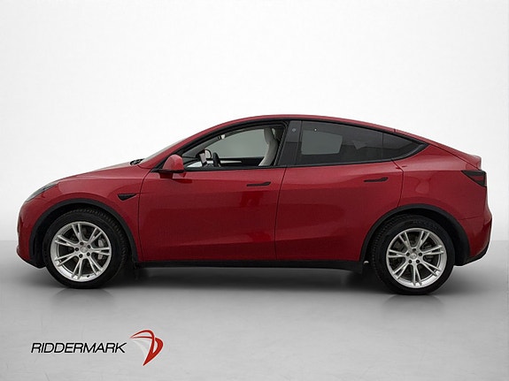 Tesla Model Y 5 of 30