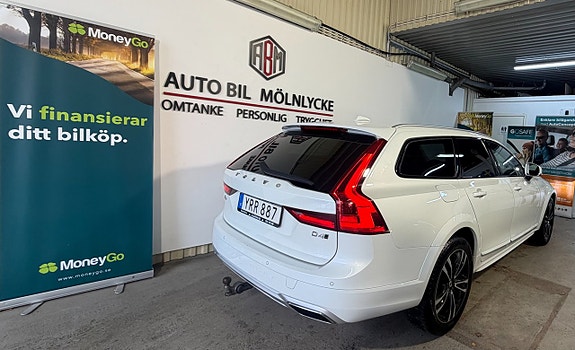 Volvo V90 Cross Country 16 of 19