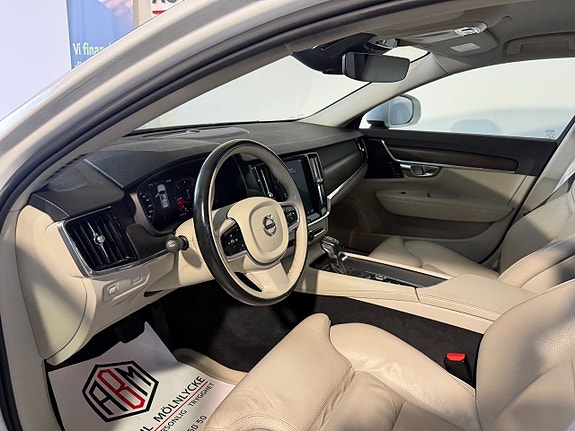 Volvo V90 Cross Country 6 of 19