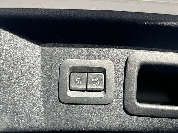 Mazda CX-60 17 of 27