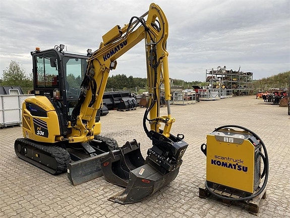 Komatsu PC33E-6 5 of 11