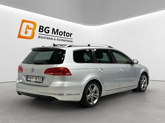 Volkswagen Passat 4 of 19