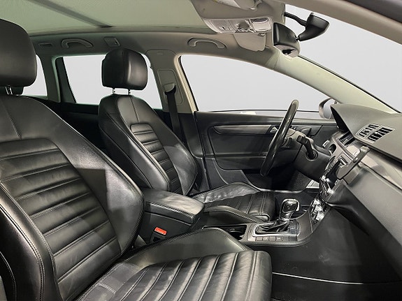 Volkswagen Passat 9 of 19