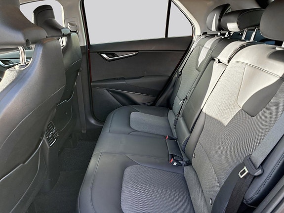 Kia Niro 9 of 15
