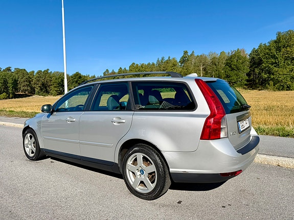 Volvo V50 5 of 8