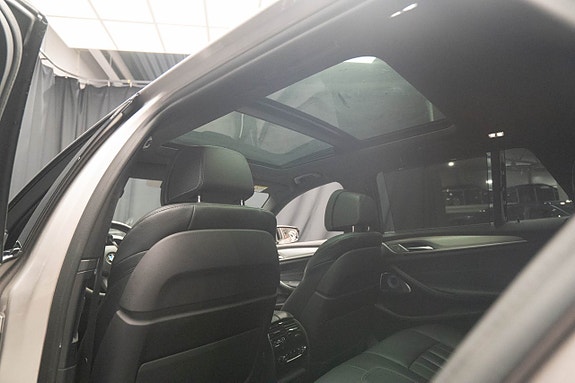 BMW M550d 13 of 30