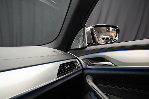 BMW M550d 12 of 30