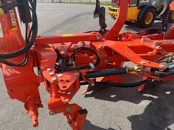 Kubota RM 2005 V 8 of 8