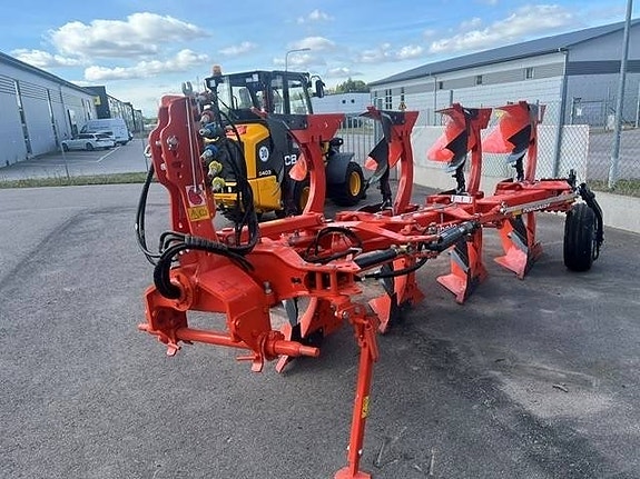Kubota RM 2005 V 2 of 8