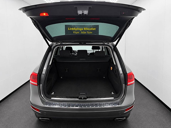 Volkswagen Touareg 7 of 19