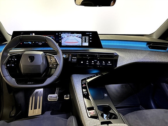Peugeot e-3008 6 of 13