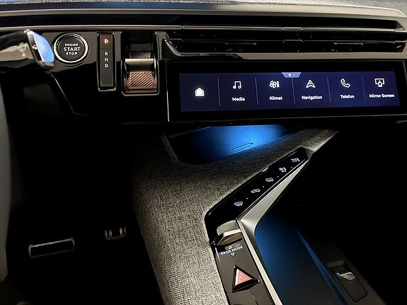 Peugeot e-3008 9 of 13