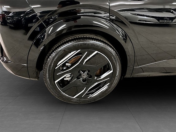 Peugeot e-3008 13 of 13