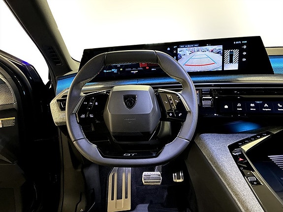 Peugeot e-3008 7 of 13