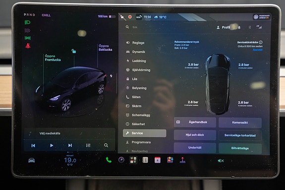Tesla Model Y 22 of 22