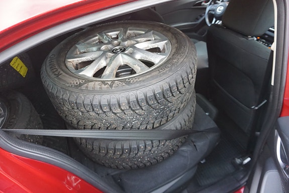 Mazda 3 6 of 7