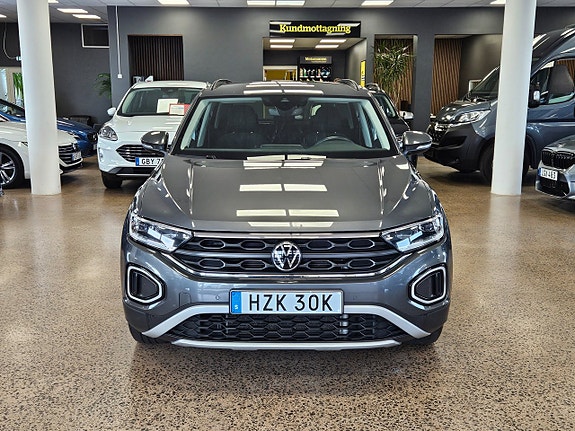 Volkswagen T-Roc 2 of 22