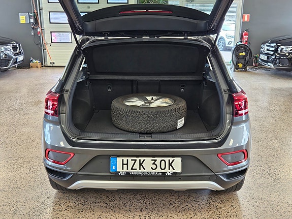 Volkswagen T-Roc 21 of 22