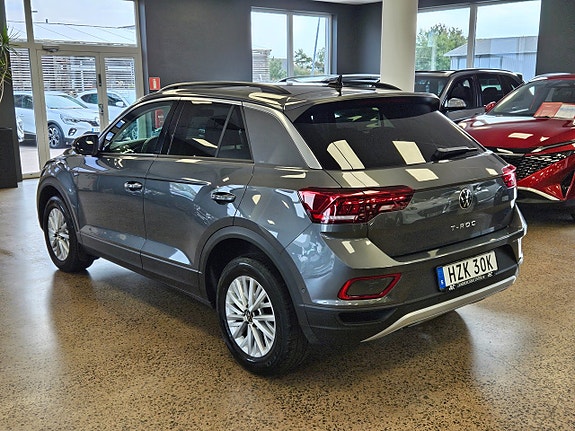 Volkswagen T-Roc 4 of 22