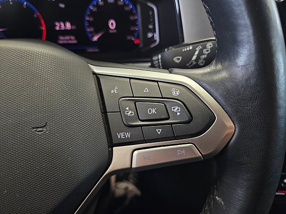 Volkswagen T-Roc 14 of 22