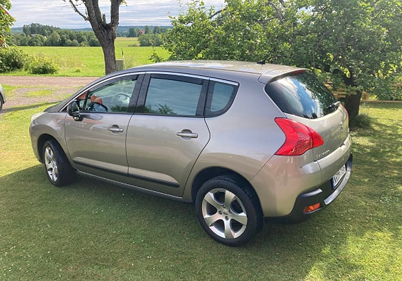 Peugeot 3008 5 of 19