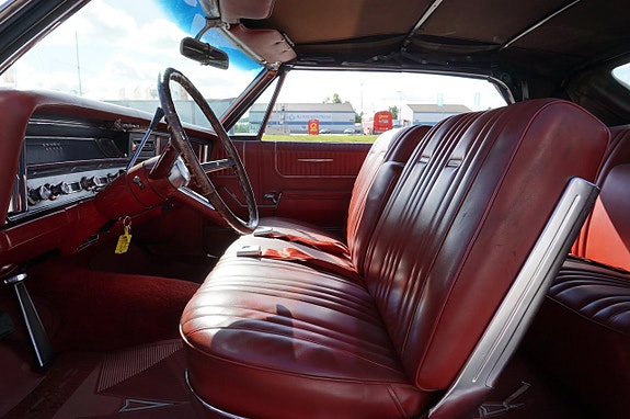 Pontiac Bonneville 15 of 23