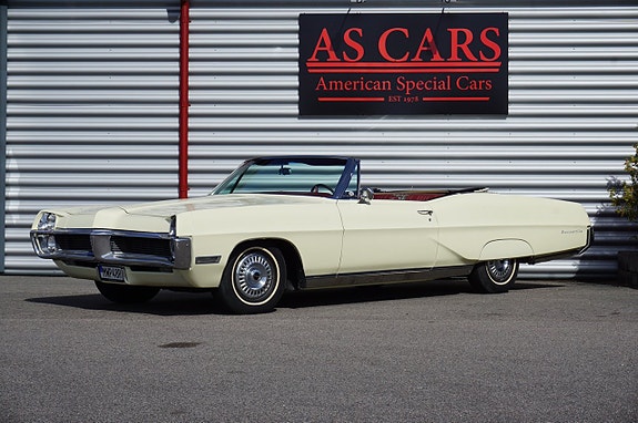 Pontiac Bonneville 2 of 23