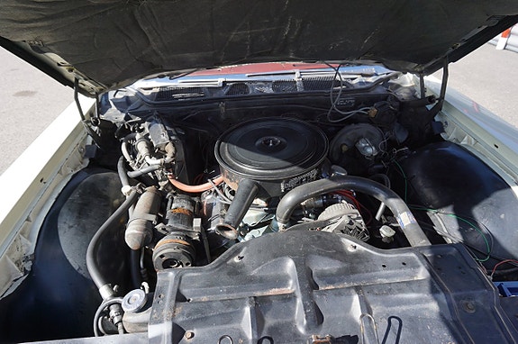 Pontiac Bonneville 23 of 23