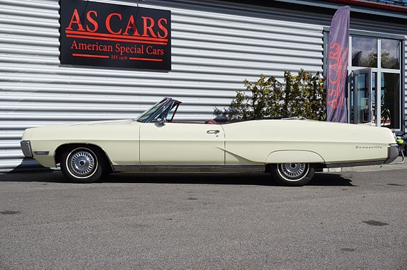Pontiac Bonneville 4 of 23