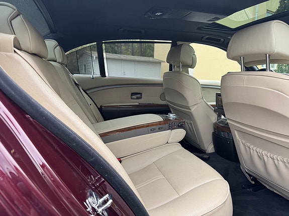 BMW 730Ld 7 of 11