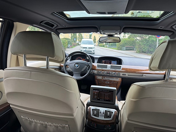 BMW 730Ld 6 of 11