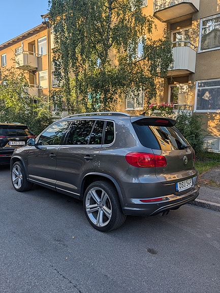 Volkswagen Tiguan 3 of 17